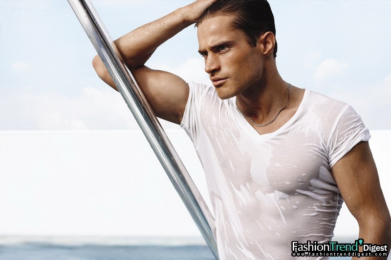 Armani Exchange 2007ďVDƬ
